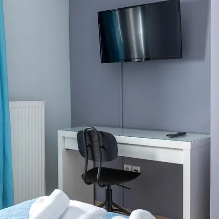 Kosmos Service Center 2 With Additional Cost Parking Thessaloniki